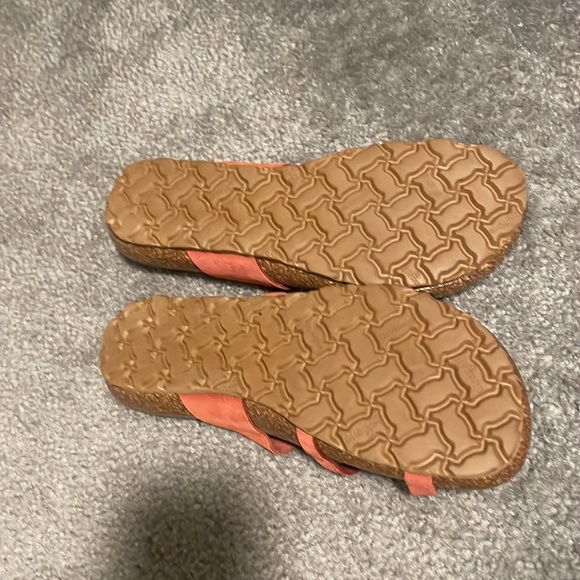 Very chick Yokono Sandals - Picture 3 of 4